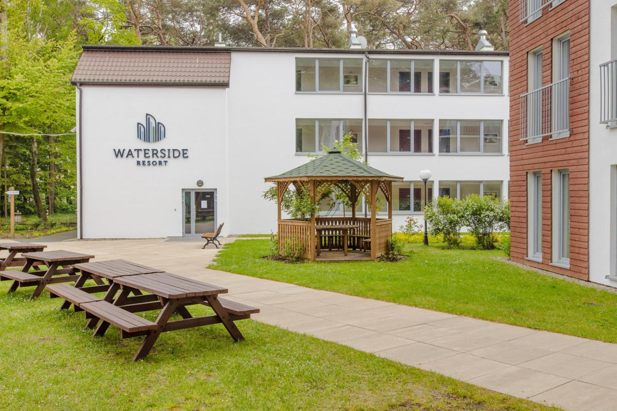 Waterside Resort Darlowko Exteriör bild