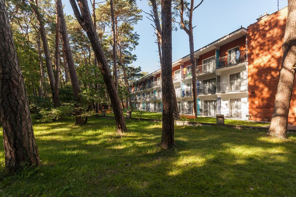 Waterside Resort Darlowko Exteriör bild